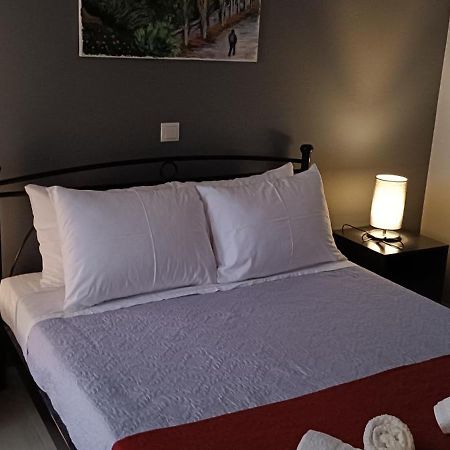 Andros Guesthouses Экстерьер фото