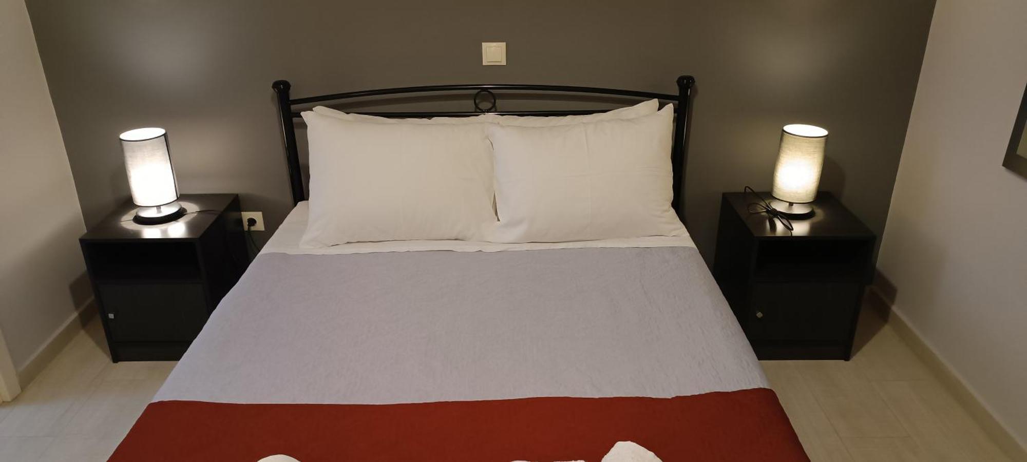 Andros Guesthouses Экстерьер фото